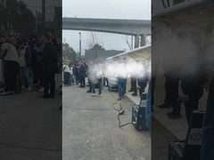 MYUAV FC30X Drone attaché pour le nettoyage des murs