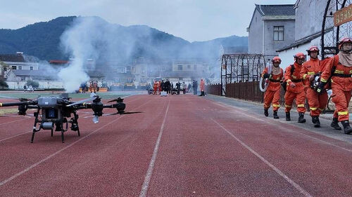 Dernières nouvelles de l'entreprise Un partenaire intelligent et efficace en matière de lutte contre les incendies: dévoilement de la coopération entre les drones MYUAV et la lutte contre les incendies