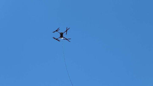 Dernières nouvelles de l'entreprise Le drone d'éclairage attaché MYUAV FC30S joue un rôle clé dans les opérations de sauvetage