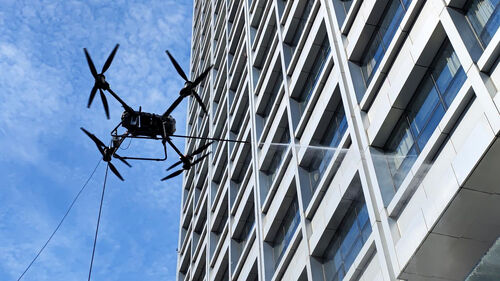 Dernières nouvelles de l'entreprise MYUAV FC30X double drone de nettoyage à haute altitude de 120 mètres