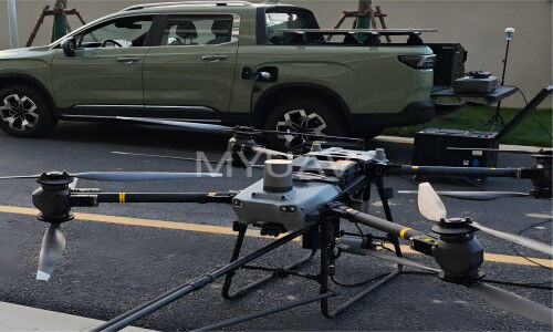 Dernières nouvelles de l'entreprise Application synergique de l'UAV MYUAV à nettoyage double relié et des tramways de ramassage purement électriques radar