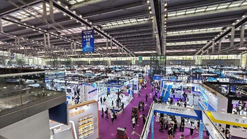 Dernières nouvelles de l'entreprise MYUAV à l'Exposition internationale de l'économie de basse altitude et des systèmes sans pilote 2025 et à la 10e exposition internationale des drones de Shenzhen